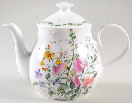 The Garden Teapot & Lid