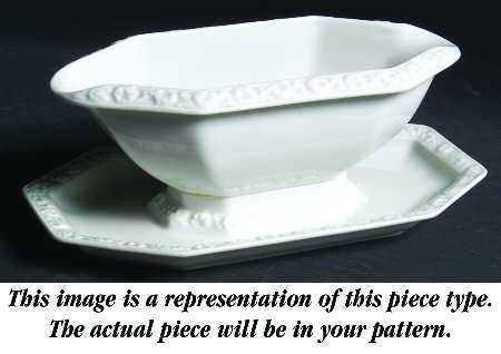 R1482 Gravy Boat with Attached Underplate