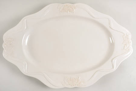 Hera 22" Oval Serving Platter