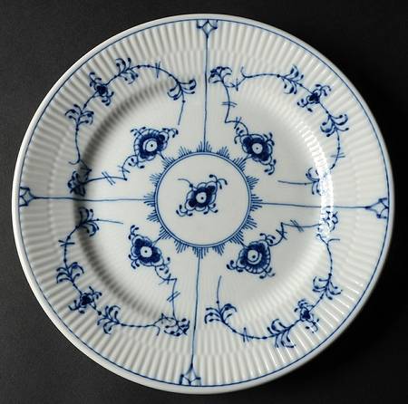 Blue Fluted Plain (Restaurantware) by Royal Copenhagen