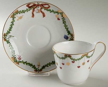 Star Fluted Flat Cup & Saucer Set