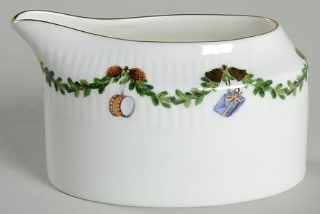 Star Fluted Creamer