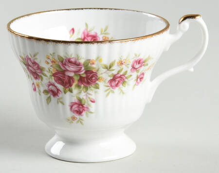 RMN2 Footed Cup