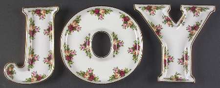 Old Country Roses Holiday (2006) Set of 3 "Joy" Candy Dishes