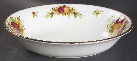 Old Country Roses Holiday (2006) 9" Oval Vegetable Bowl