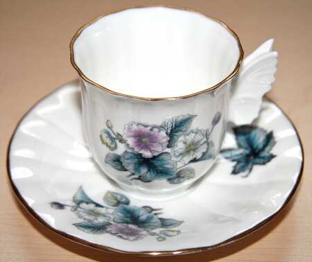 RW213 by Royal Worcester