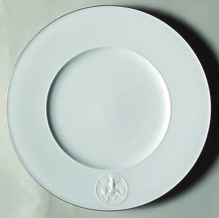 Arcadia White (Platinum Trim) Salad Plate