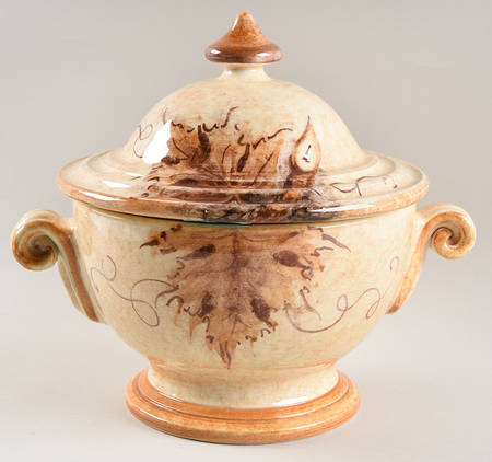 Uva Da Vino Round Covered Vegetable