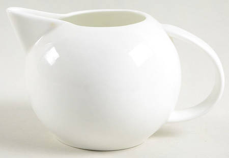 Classic White Coupe Creamer