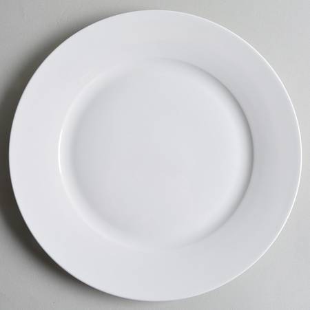 Pure Vanilla Luncheon Plate