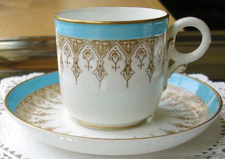 W2158 by Royal Worcester