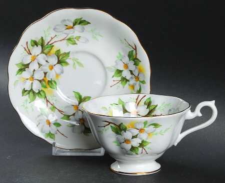 White Dogwood (Solid Gold Trim by Royal Albert