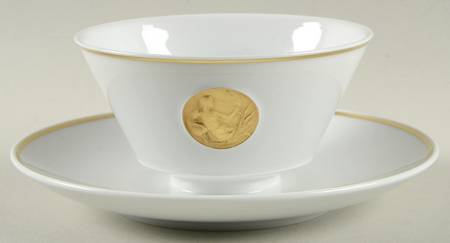 Arcadia (Gold Cameo and Trim) Gravy Boat with Attached Underplate