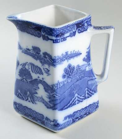 Blue Willow (No Trim) 48 Oz Pitcher
