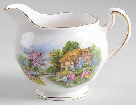 7382 Creamer