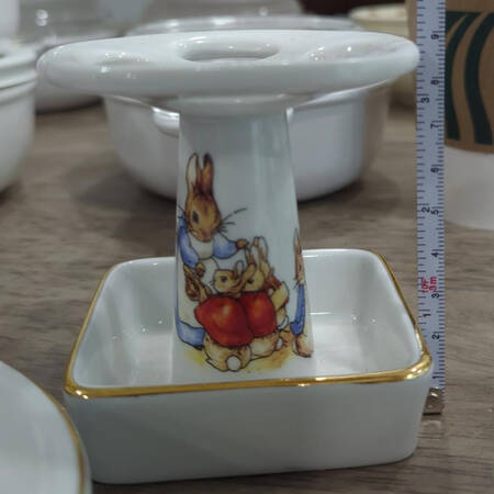 Peter Rabbit (Gold Trim) Toothbrush Holder