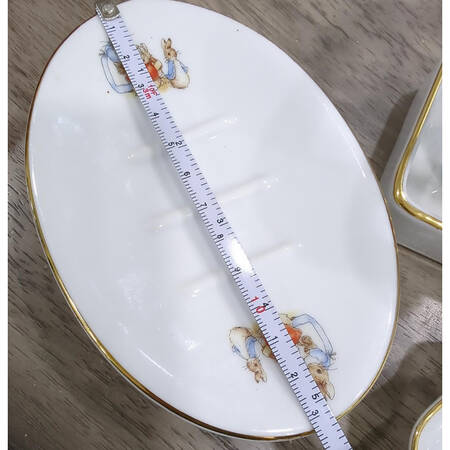 Peter Rabbit (Gold Trim) Soap Dish