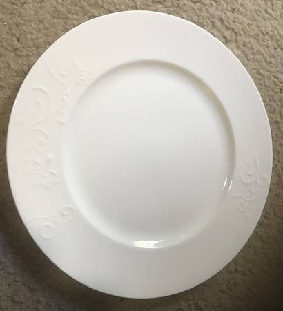 Chrysanthemum Dinner Plate