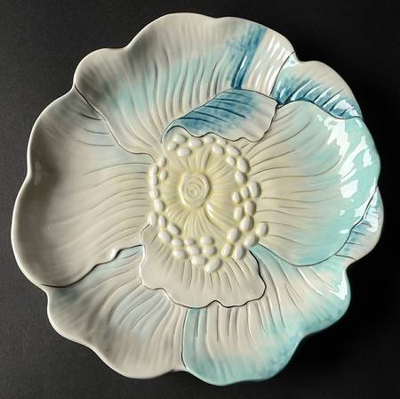 Edie Rose Bloom Collection Sculpted Canape Plate