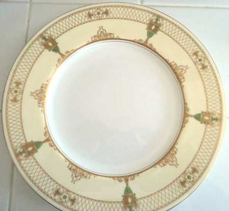 RW264 by Royal Worcester