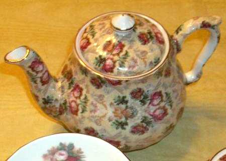 RPN16 Individual Teapot & Lid by Royal Patrician