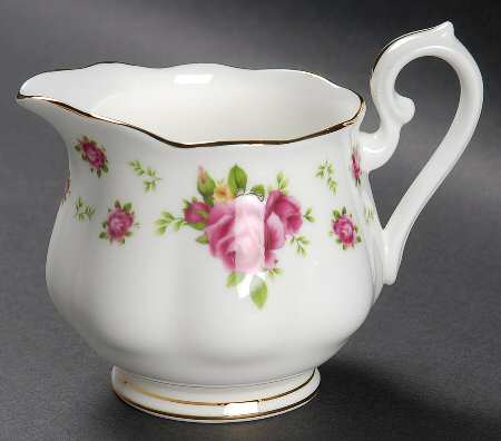 New Country Roses White Creamer