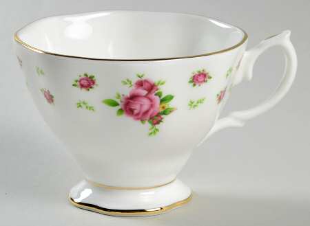 New Country Roses White Footed Cup