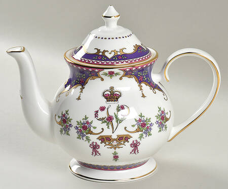 Queen Victoria Teapot & Lid