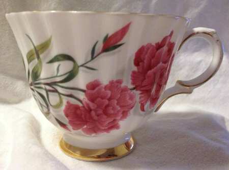 Carnation (Fluted) Footed Cup