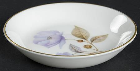 RW289 by Royal Worcester