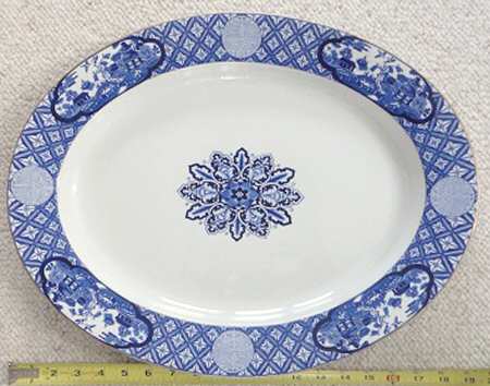 W1603 by Royal Worcester