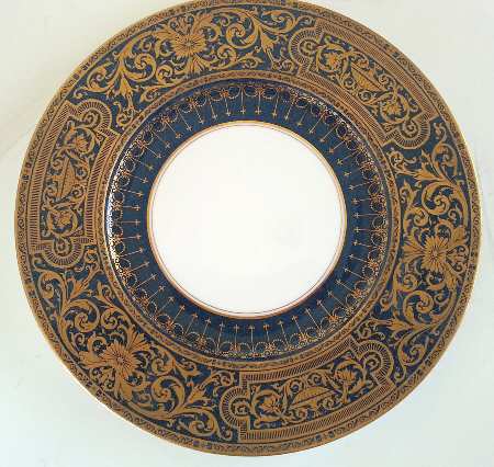 C2268 by Royal Worcester