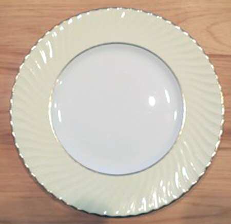 Z2557 Cream by Royal Worcester