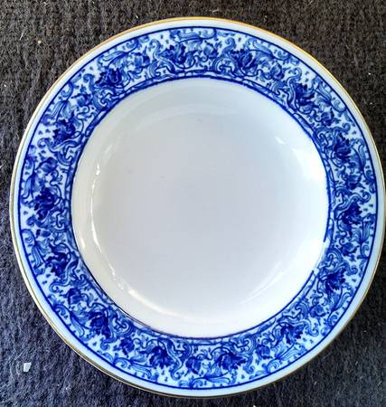 5278 by Royal Worcester
