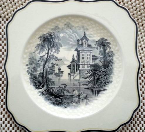 D4796 by Royal Doulton