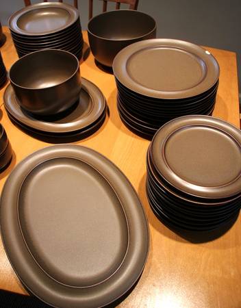 Kaari Braun Brown by Rosenthal - Continental