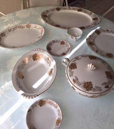 Summer Elegance by Royal Albert
