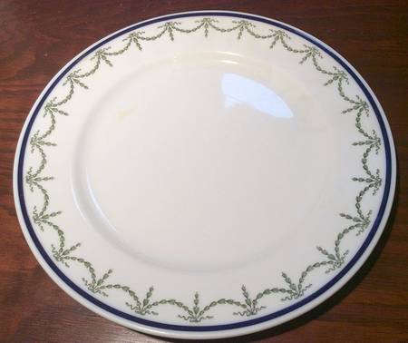 W4482 by Royal Worcester