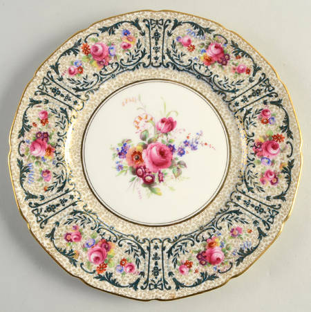 V593 by Royal Doulton
