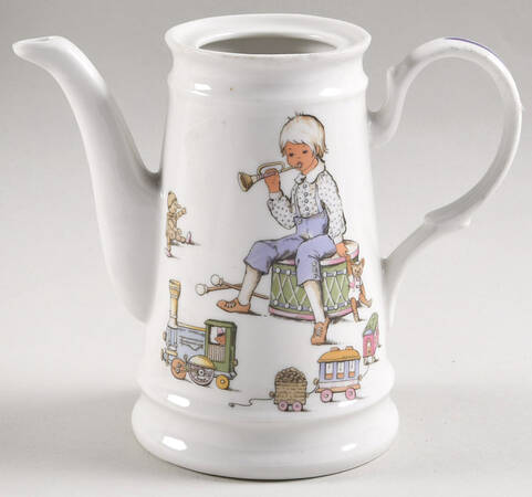REU13 Child's Coffee Pot No Lid
