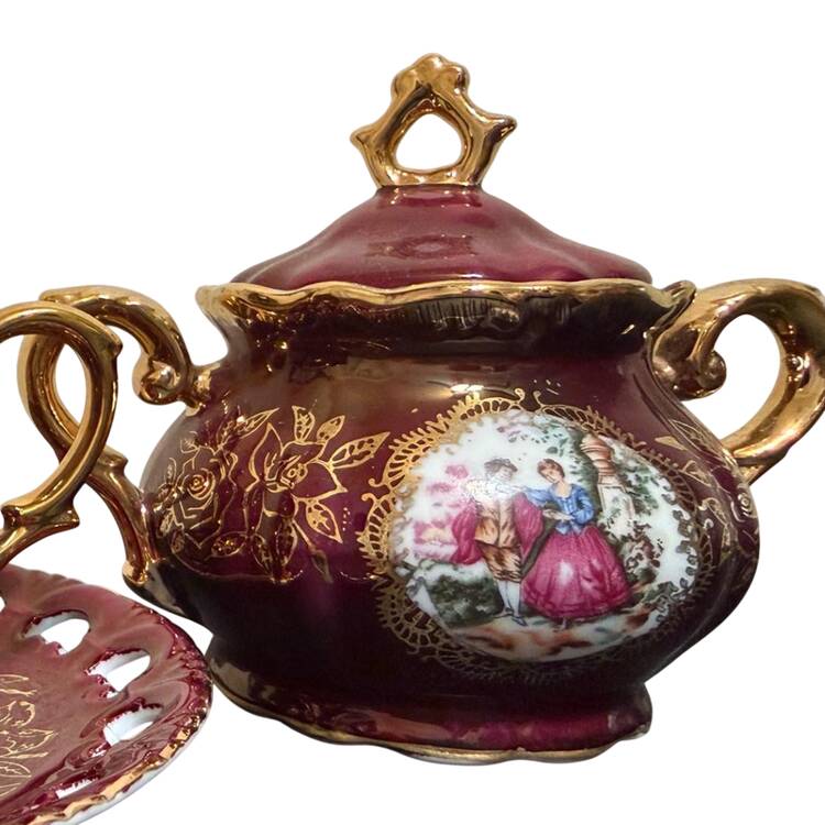 R1J3 Sugar Bowl & Lid by Royal (Japan)