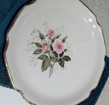 Cathy Rose (Scalloped Edge) Snack Plate