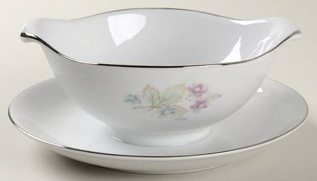 SAB16 Gravy Boat with Attached Underplate by Sabin