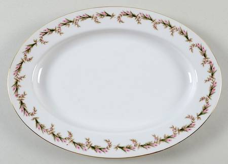 Rosebud Garland 12" Oval Serving Platter by Saji