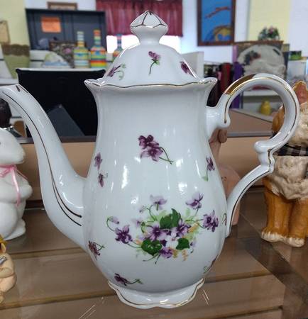 Sweet Violet Coffee Pot & Lid