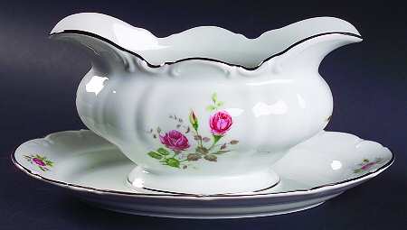 Heirloom Gravy Boat with Attached Underplate