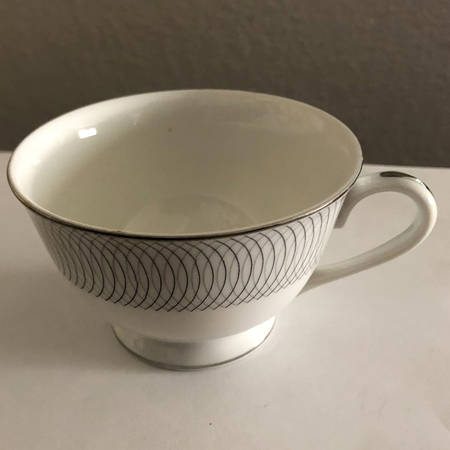 Ambassador Footed Cup