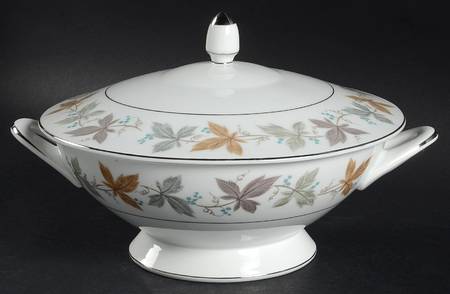 Argent Round Covered Vegetable