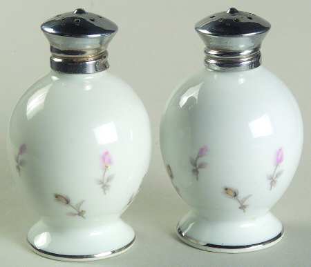 Boutonniere Salt & Pepper Set