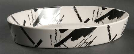 Calligraphy 11" Oval Baker